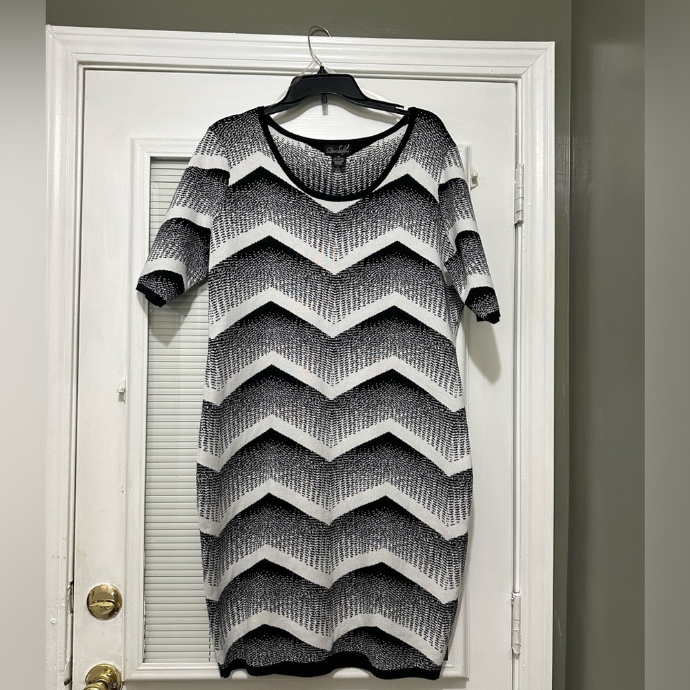 Questions Zig Zag Bodycon Dress Sz 2X
